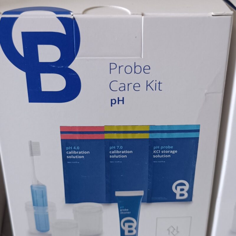 Kit per la pulizia e la calibrazione di pH e conducibilità